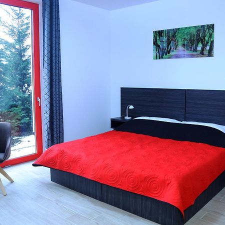 Top Hotel Vertesszolos المظهر الخارجي الصورة