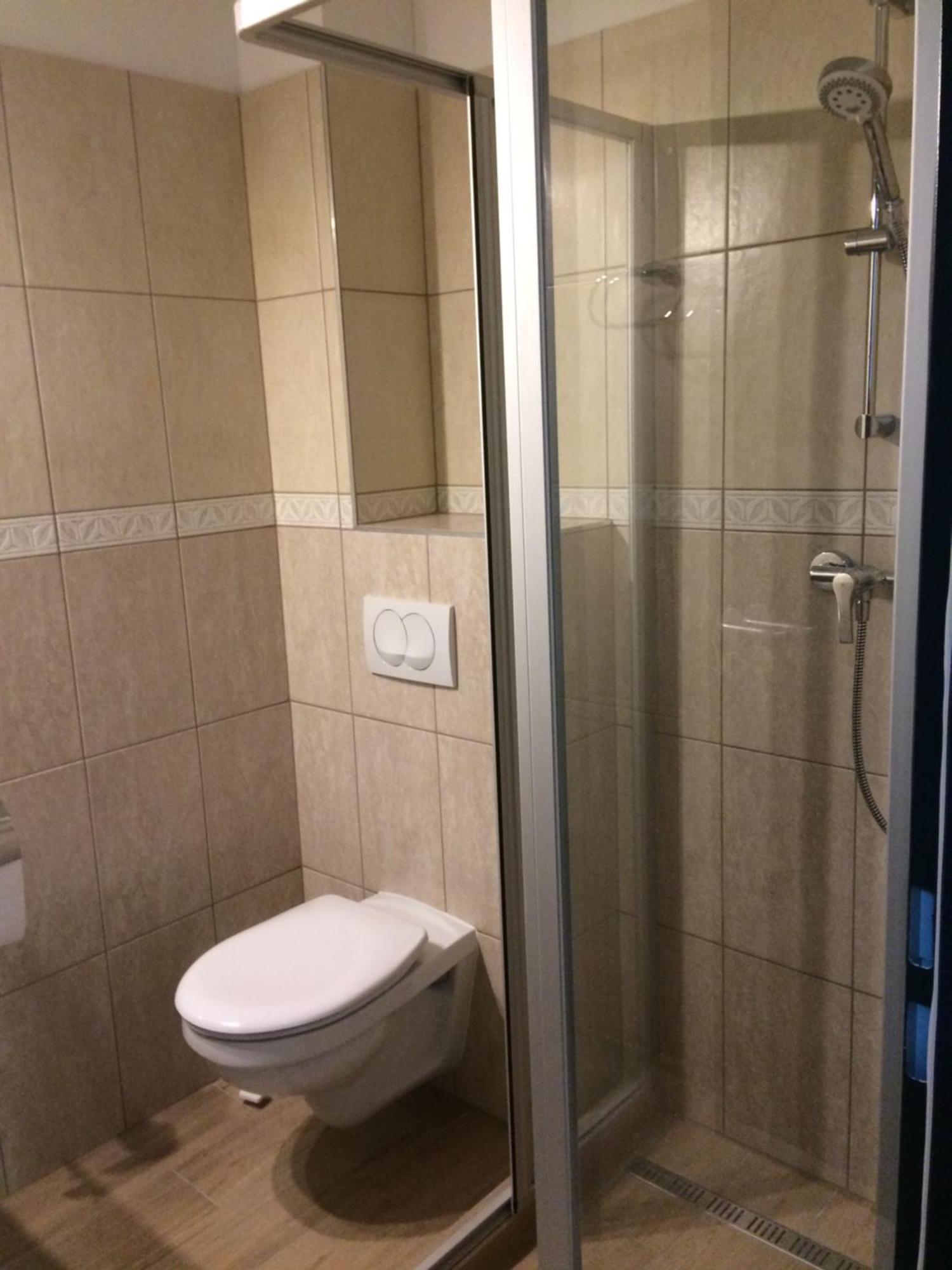 Top Hotel Vertesszolos المظهر الخارجي الصورة
